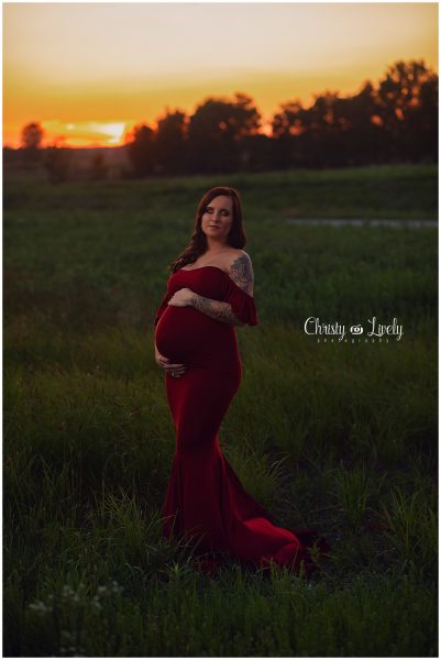 Christy Lively Photography Evansville Indiana-Newburgh Indiana Photography Newborn , Maternity Birth photography birth photographer Milestone photographer Cake Smash photographer Evansville-Newburgh Indiana