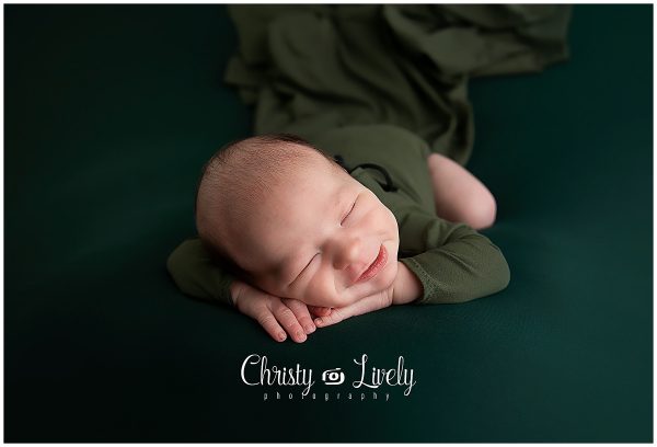 Christy Lively Photography Evansville Indiana-Newburgh Indiana Photography Newborn , Maternity Birth photography birth photographer Milestone photographer Cake Smash photographer Evansville-Newburgh Indiana